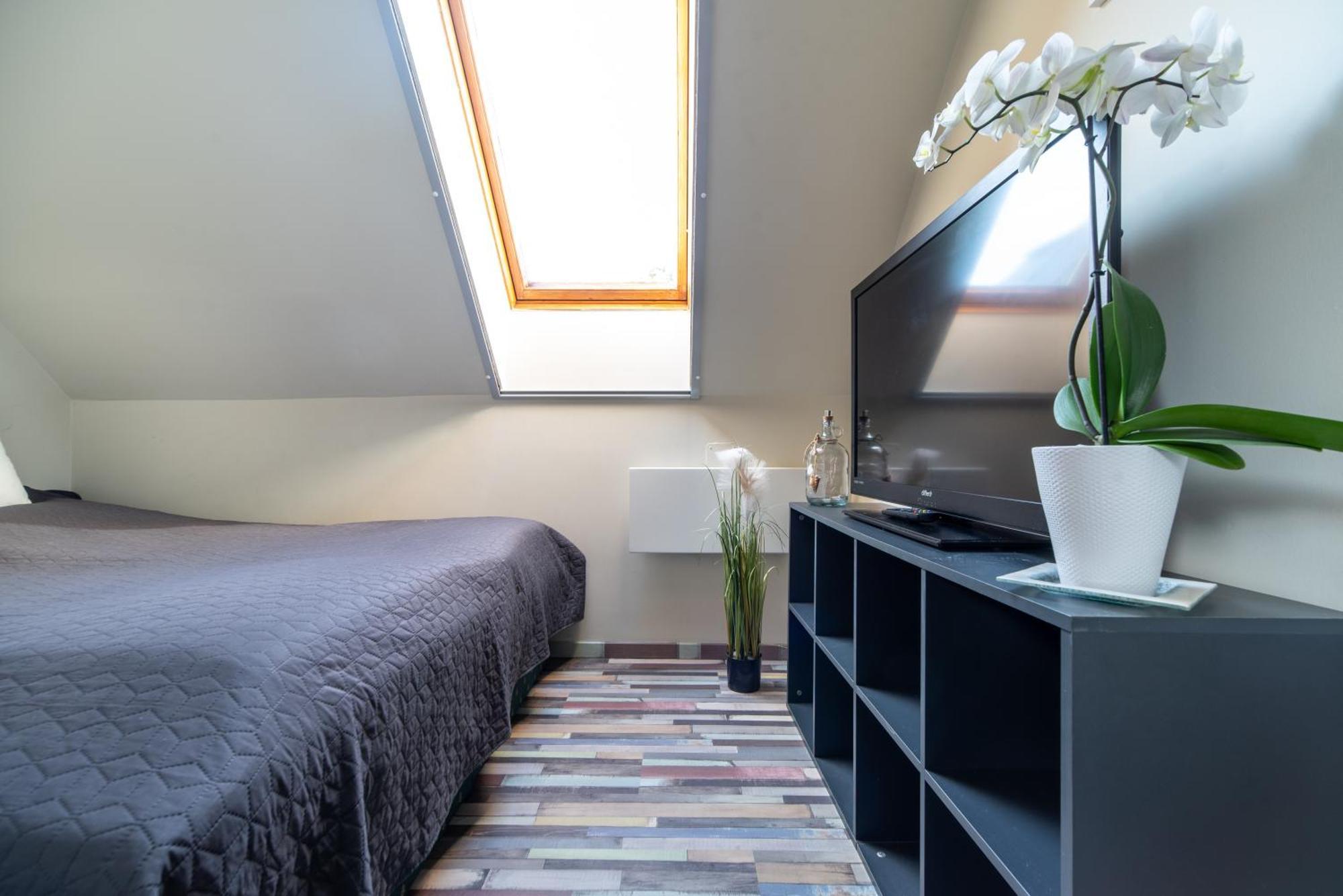 Buzavirag Apartman Keszthely Bagian luar foto